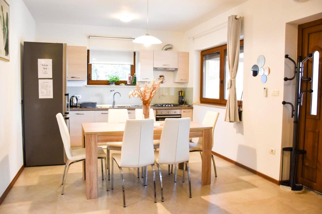 Holiday House Val Vidal 로비니 외부 사진